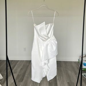 Elliatt white midi dress